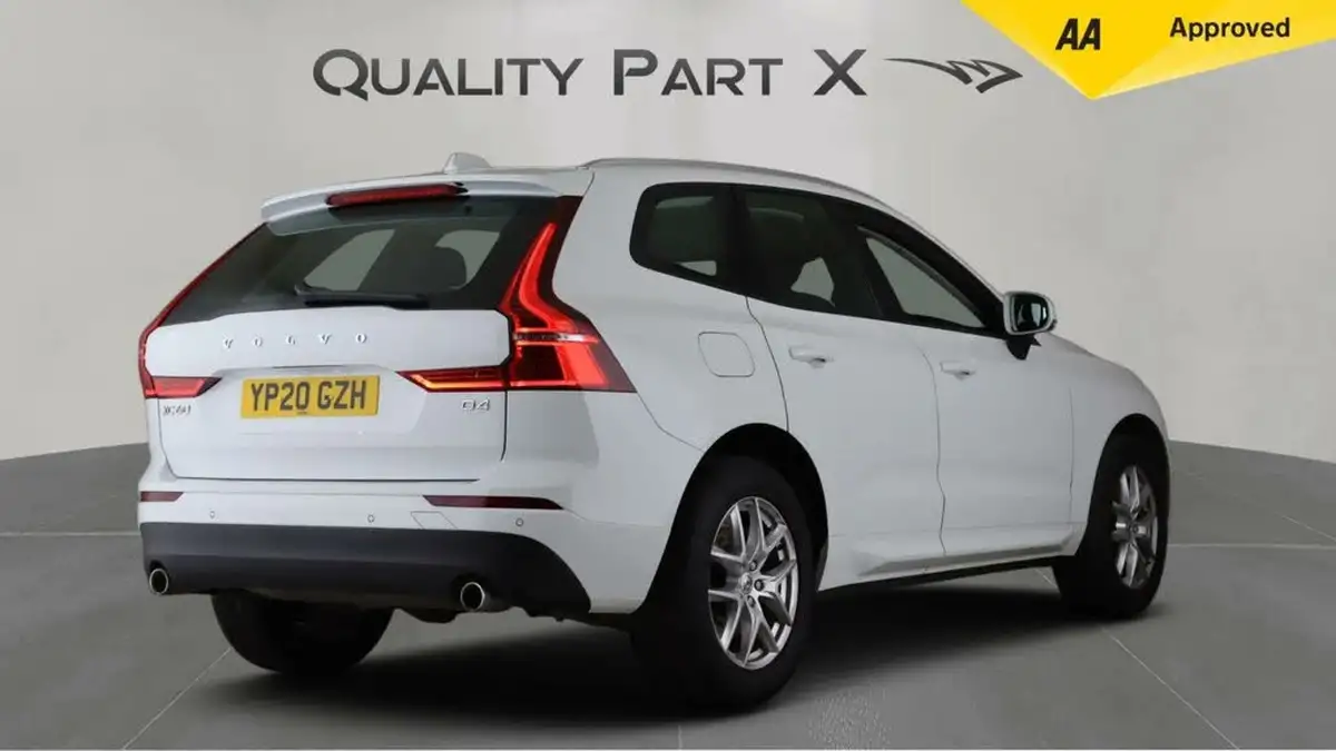 2020-volvo-xc60-20td-d4-momentum-big-6