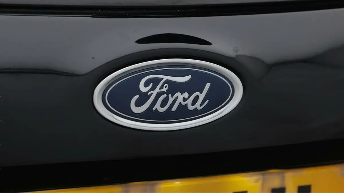 2022-ford-fiesta-10t-st-line-100ps-5d-big-36