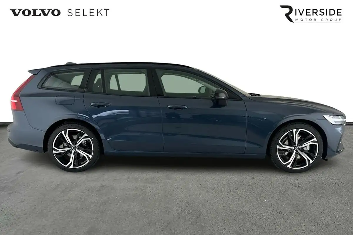 2025-volvo-v60-20-b4-plus-station-wagon-big-3