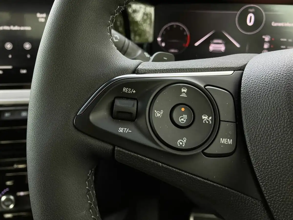 2024-vauxhall-mokka-12-ultimate-130ps-auto-big-18