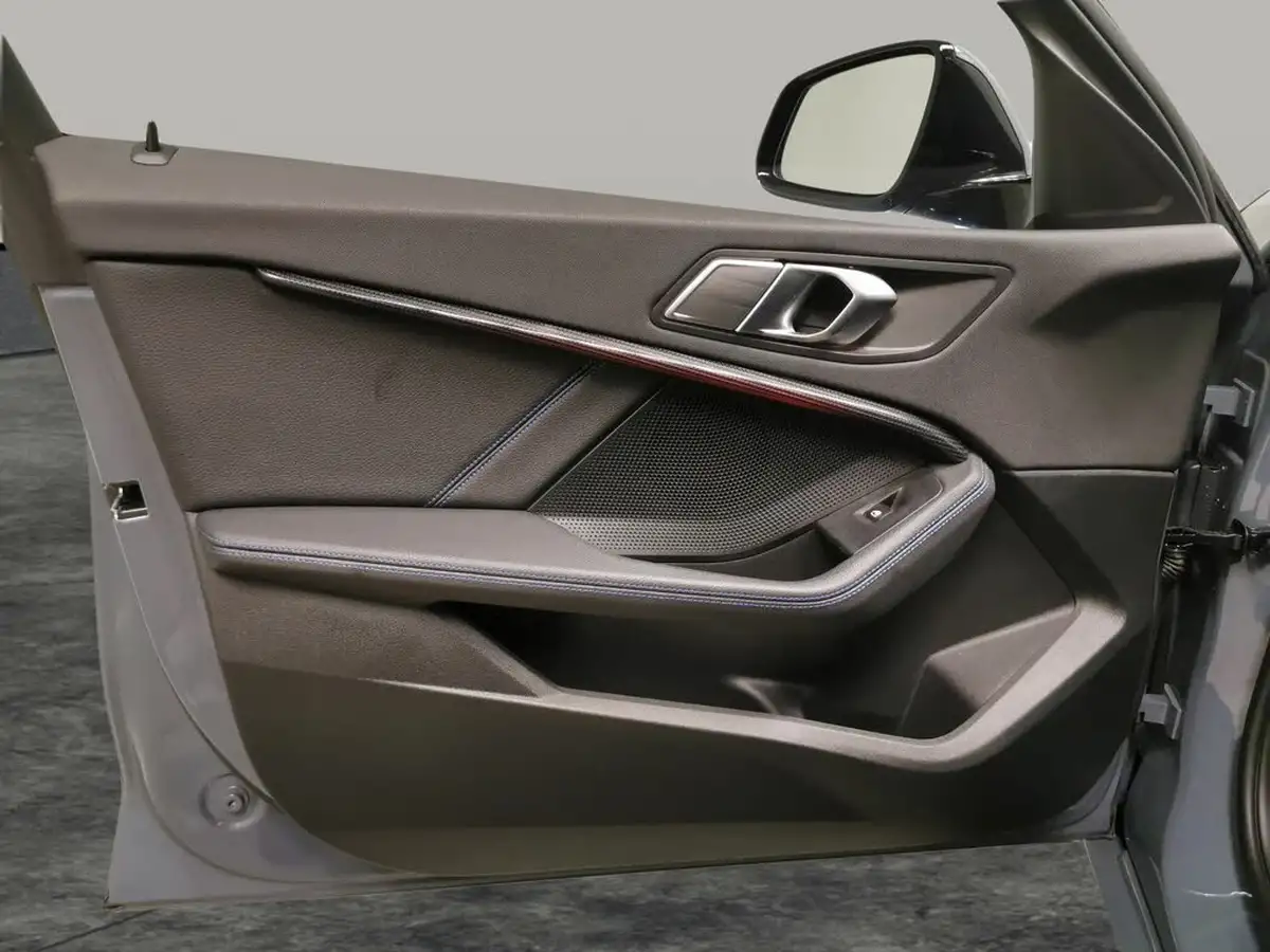 2022-bmw-1-series-15-118i-m-sport-lcp-dct-big-33