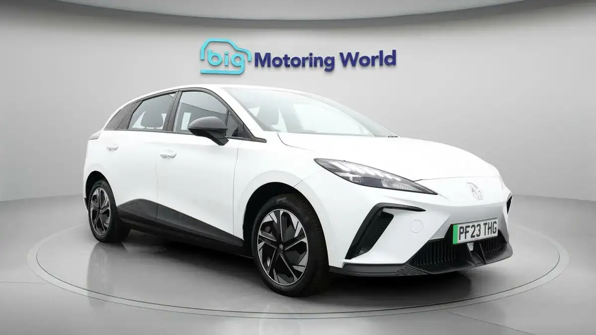 2023-mg-mg4-e-se-ev-203ps-long-big-0