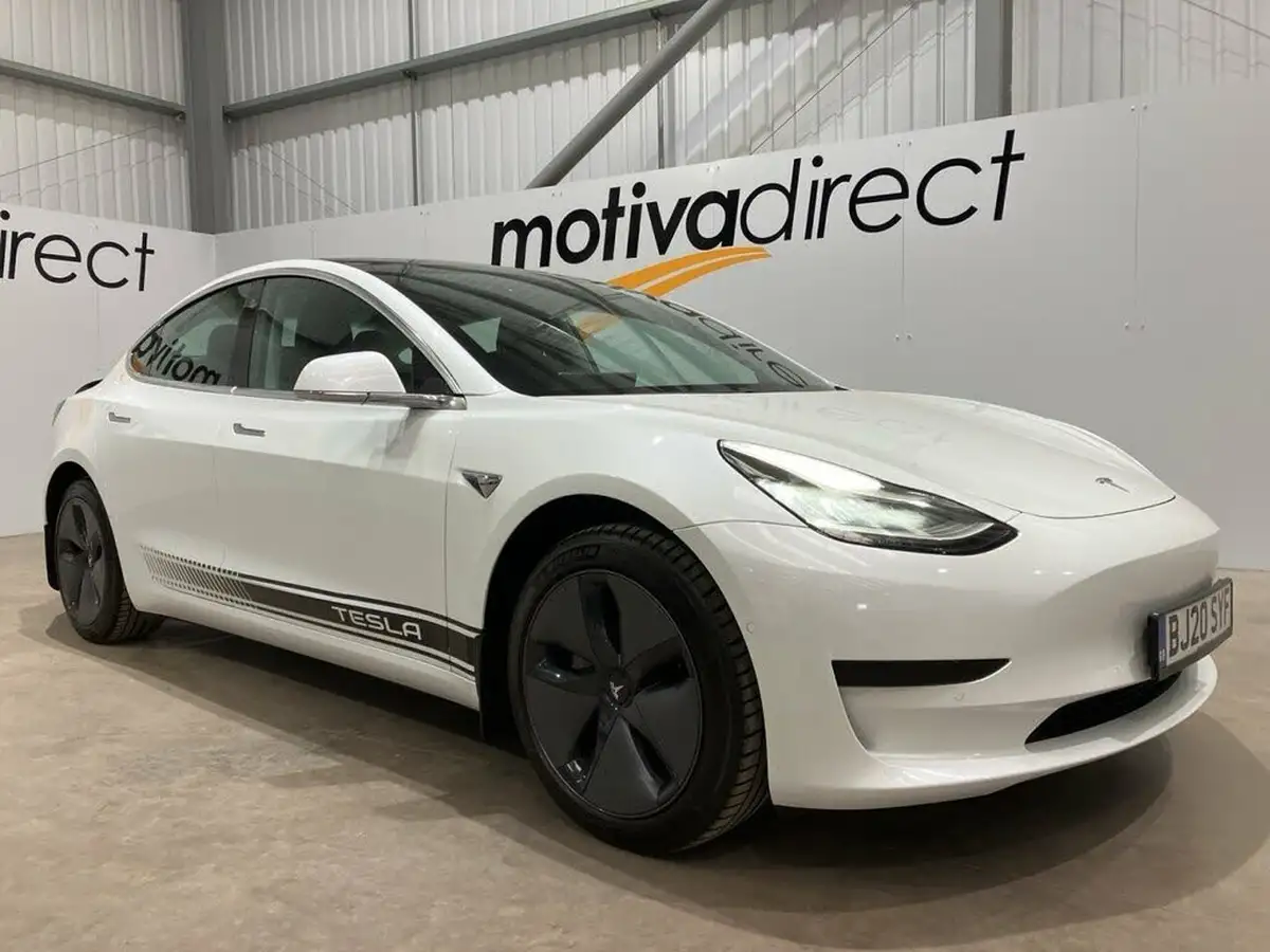 2020-tesla-model-3-e-standard-plus-big-11