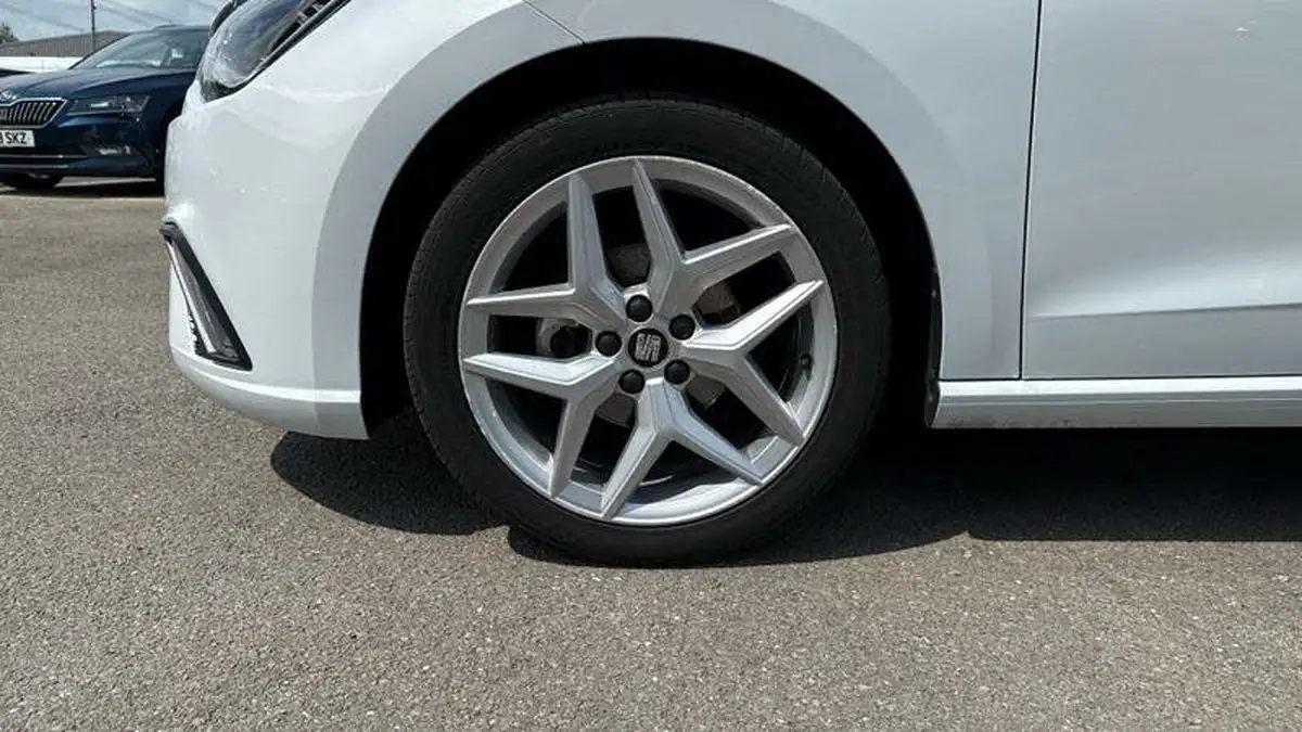 2021-seat-ibiza-10-tsi-fr-95ps-big-11