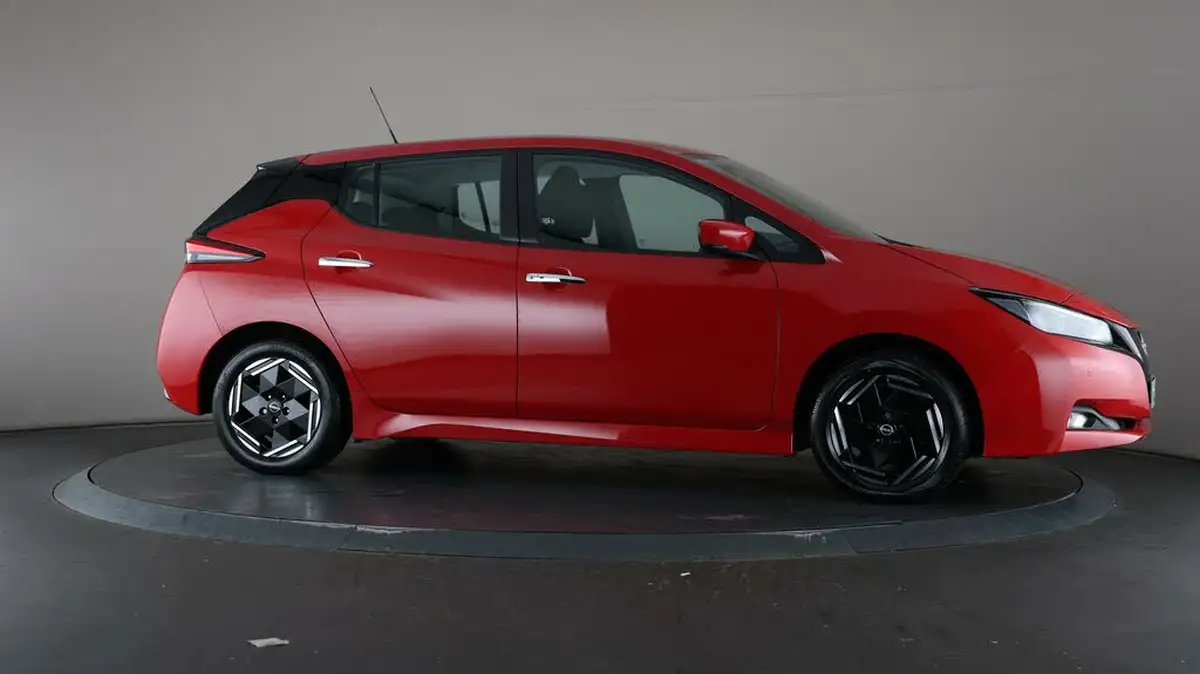 2022-nissan-leaf-e-acenta-39kwh-big-56