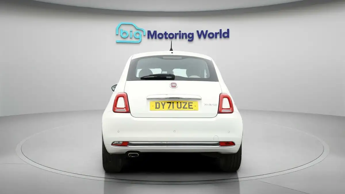 2021-fiat-500-10-dolcevita-big-5
