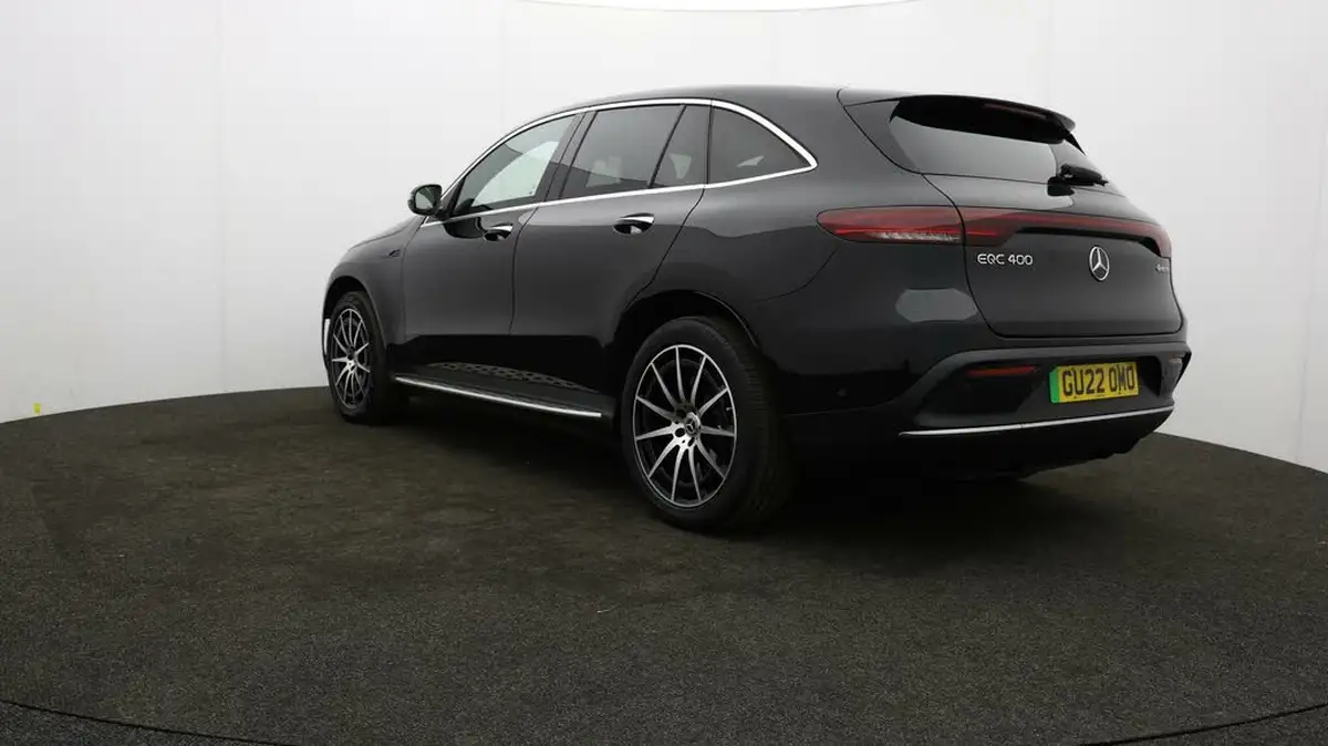 2022-mercedes-benz-eqc-e-eqc-400-amg-line-big-4