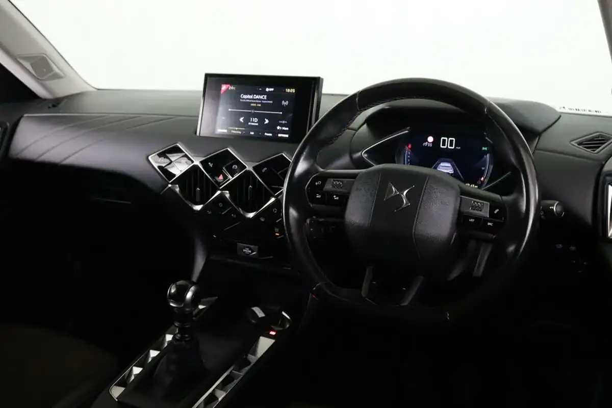 2022-ds-ds-3-crossback-12-puretech-bastille-101ps-big-9