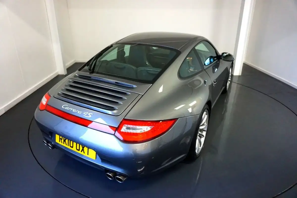 2010-porsche-911-38-carrera-4-s-coupe-pdk-big-10