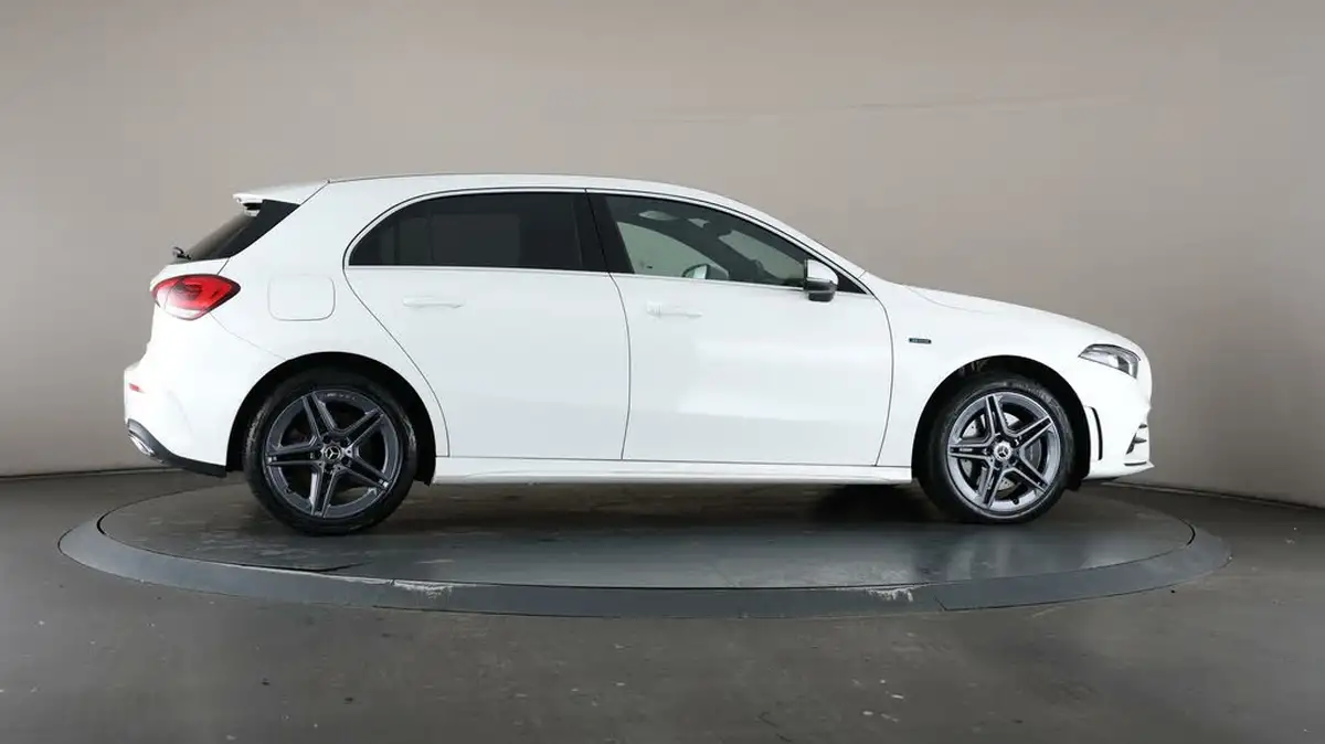 2020-mercedes-benz-a-class-13-a250e-amg-line-hatchback-5d-big-60