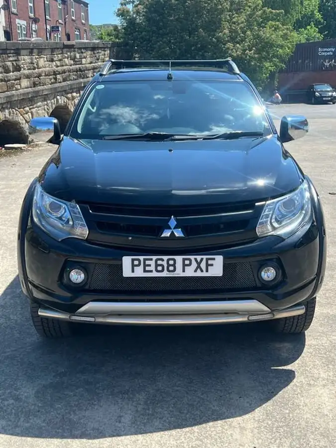 2018-mitsubishi-l200-24di-d-barbarian-eu6-big-6