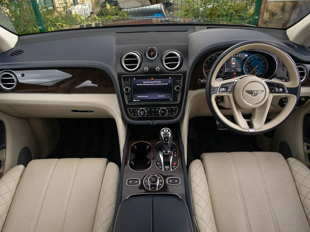 2016-bentley-bentayga-60-w12-big-2