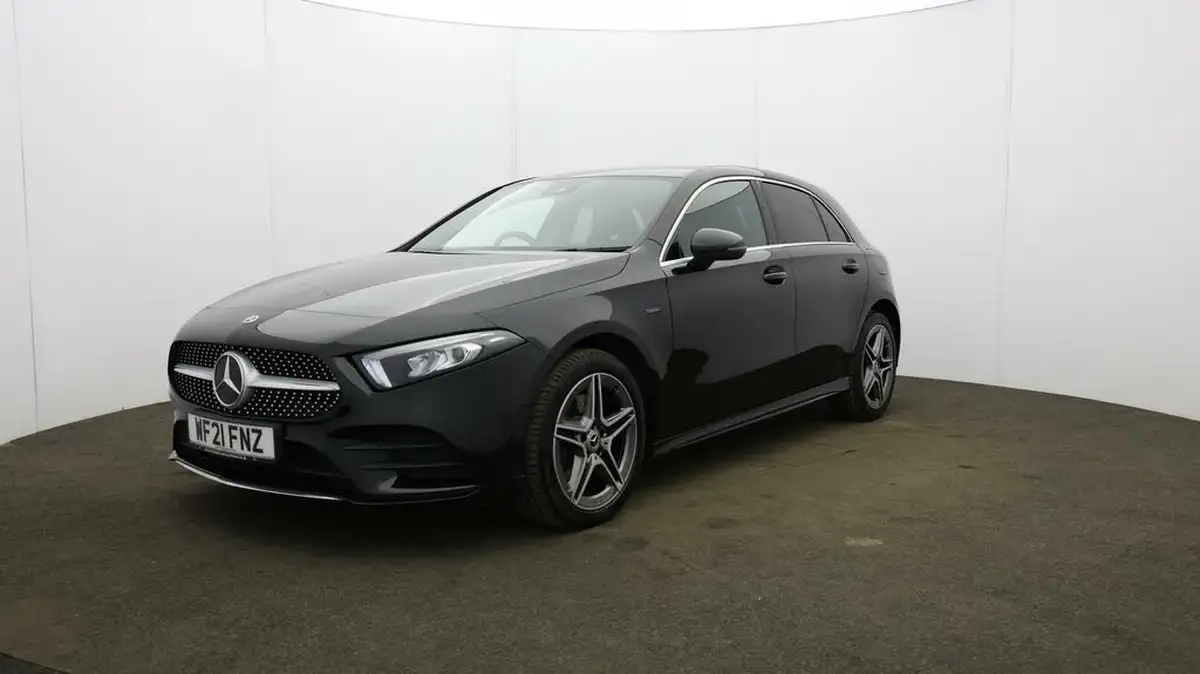 2021-mercedes-benz-a-class-13-a250e-amg-line-hatchback-5d-big-36