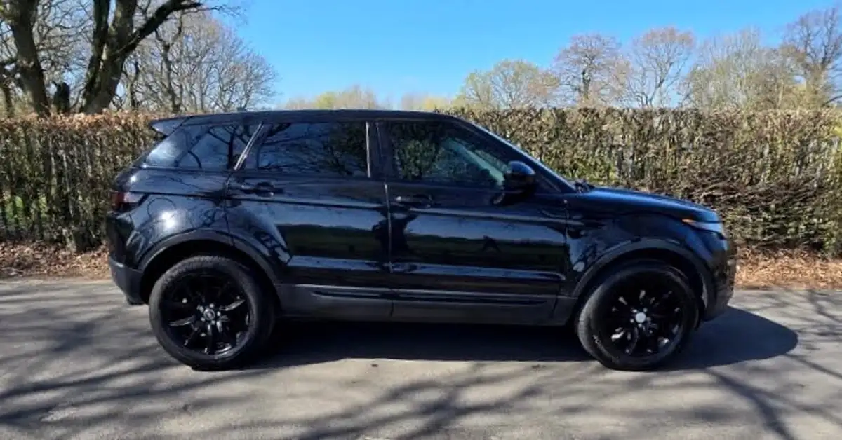 2016-land-rover-range-rover-evoque-20td4-se-tech-ss-hatchback-5d-big-2