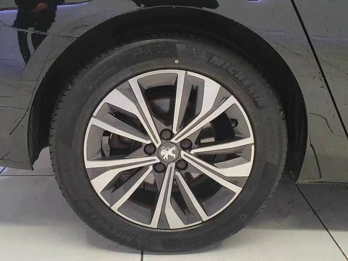 2021-peugeot-508-16-puretech-allure-225bhp-hybrid-e-eat8-big-7