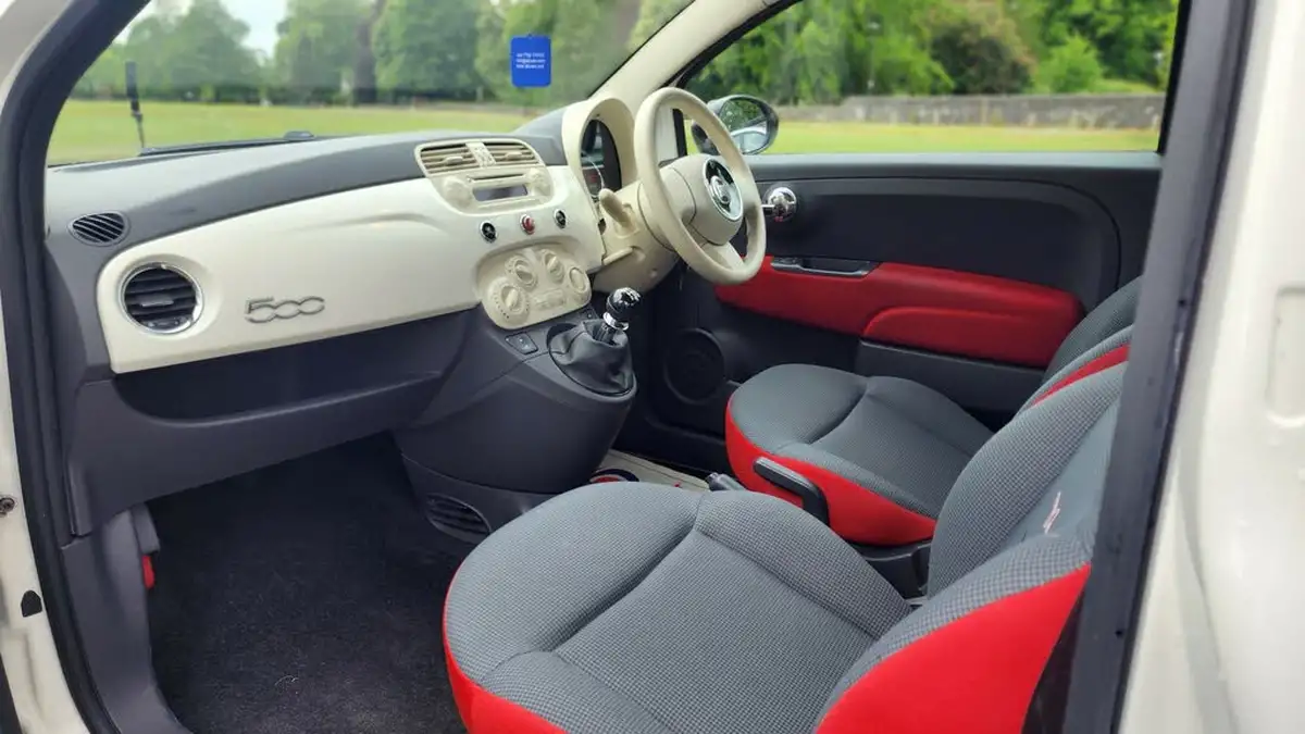 2015-fiat-500-12-pop-ss-big-25