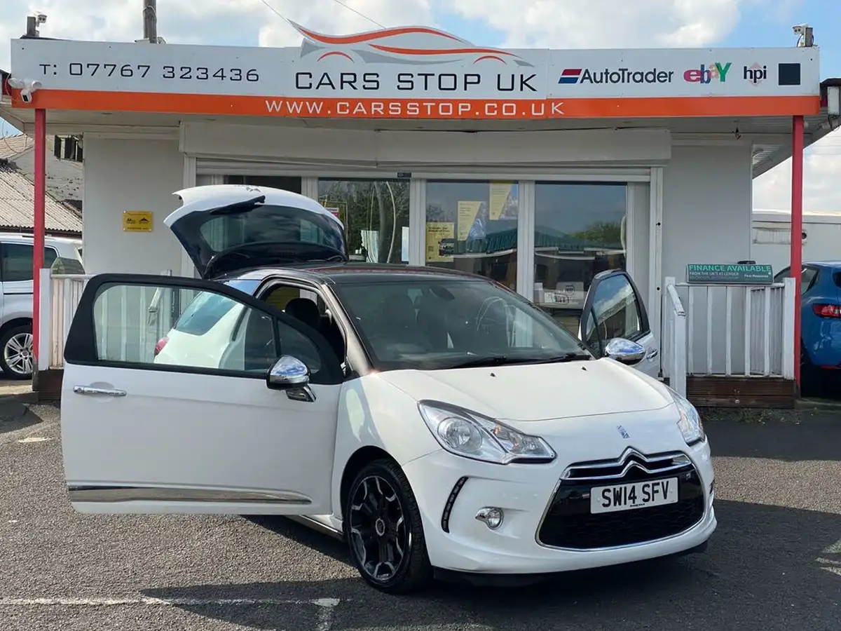 2014-citroen-ds3-16e-hdi-dsport-plus-big-23