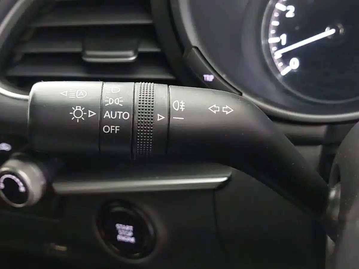 2019-mazda-mazda3-20-se-l-122ps-hatchback-5d-big-17
