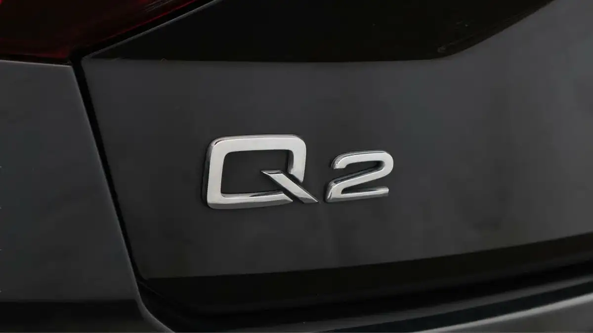 2021-audi-q2-10-30-tfsi-sport-big-20