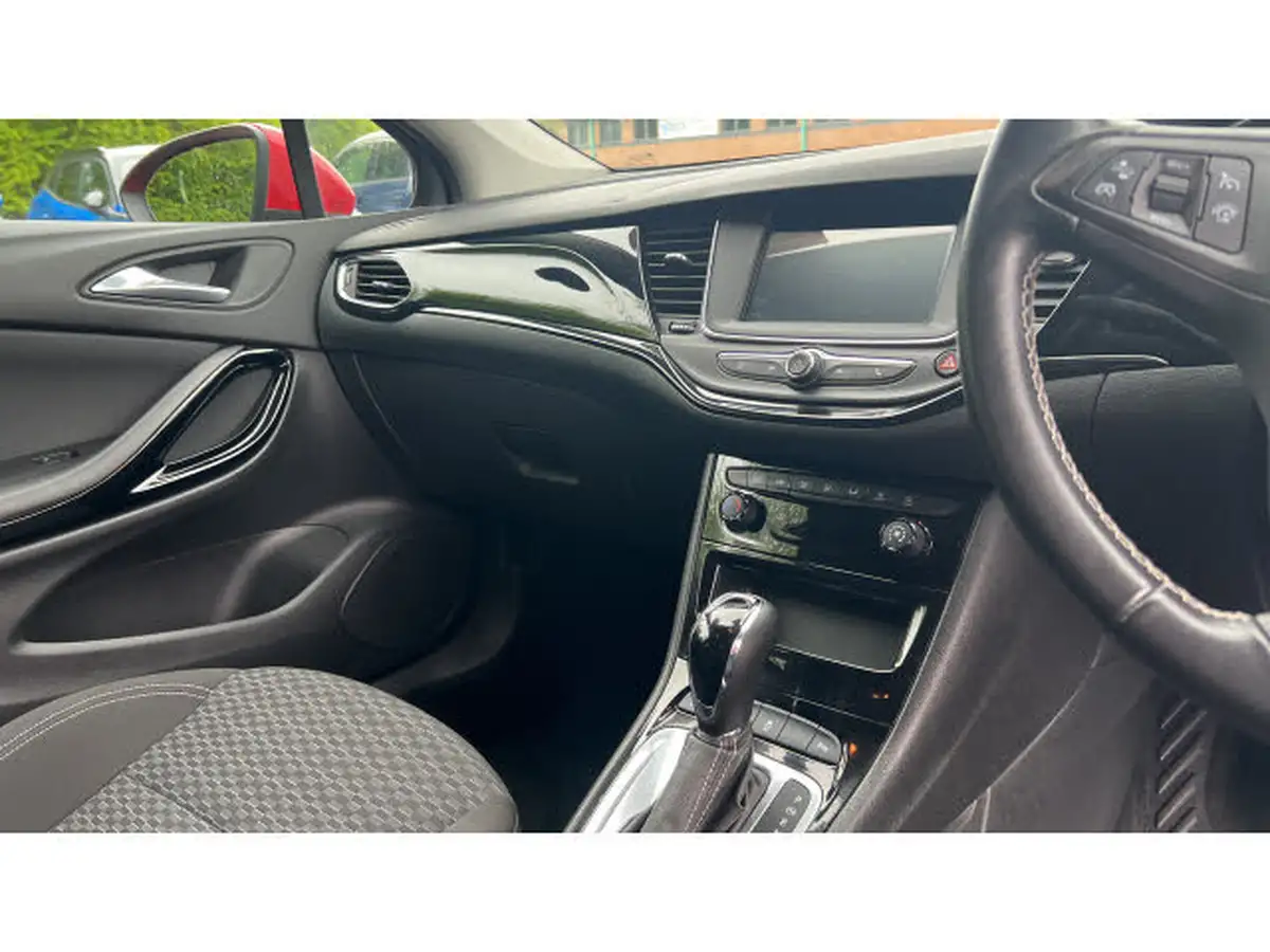 2018-vauxhall-astra-14i-16v-turbo-sri-150ps-ss-hatchback-auto-big-13