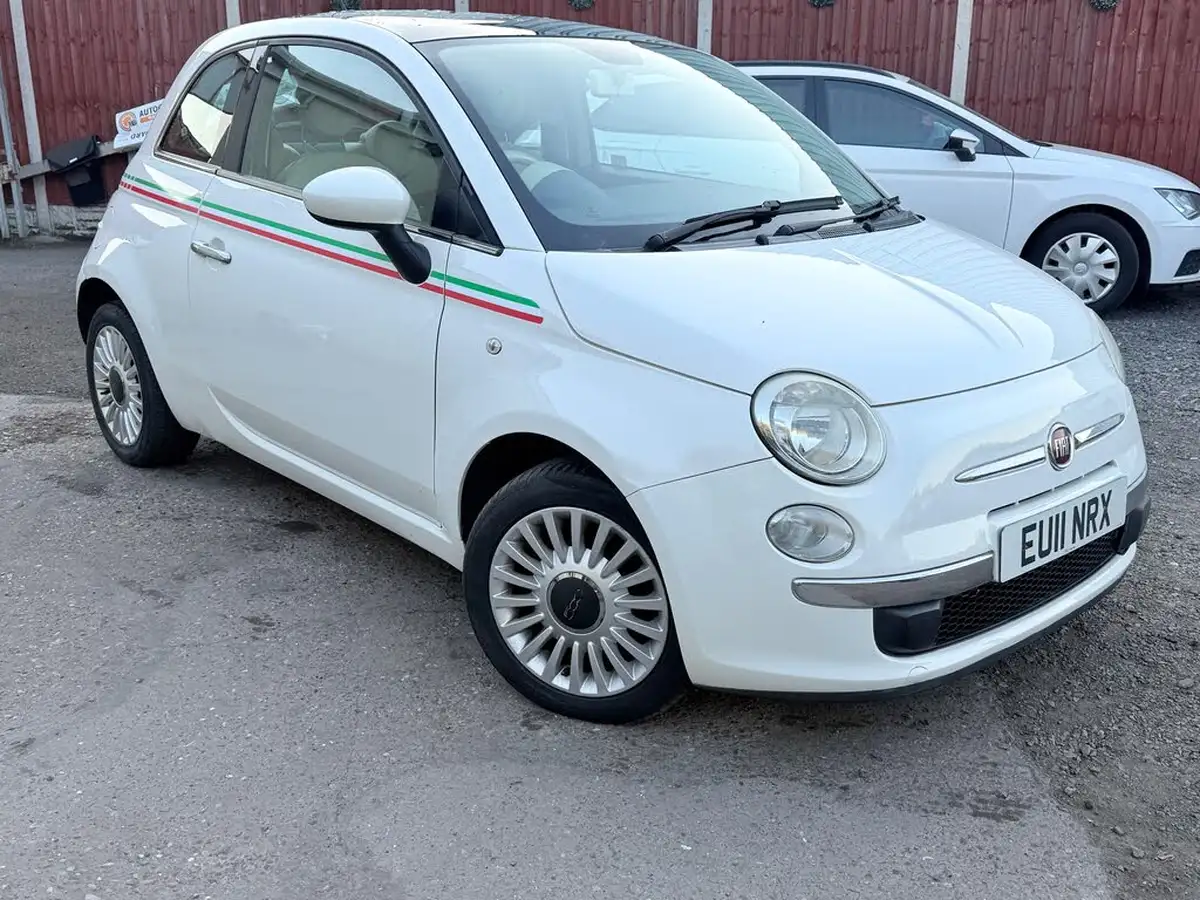 2011-fiat-500-12-lounge-big-2