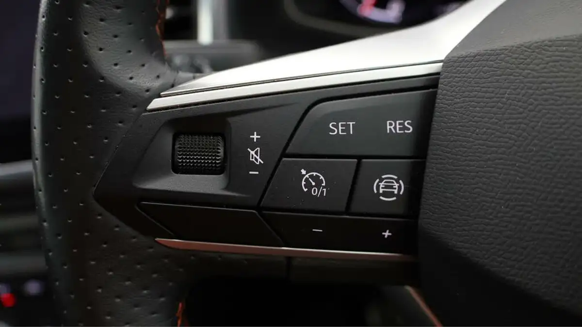 2022-seat-ateca-15-ecotsi-fr-big-21