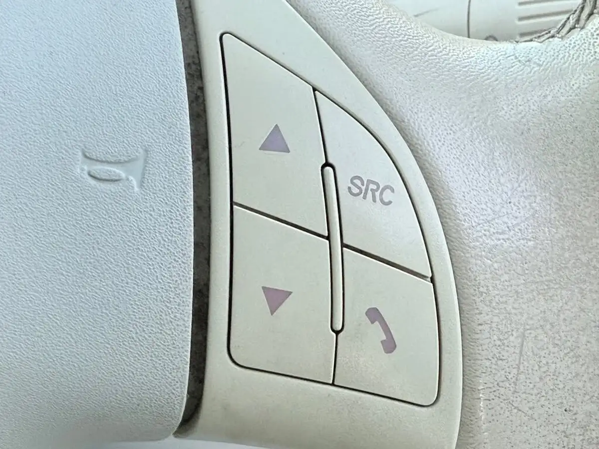 2011-fiat-500-12-lounge-big-30