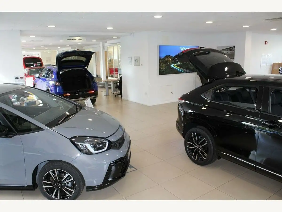 2024-bmw-1-series-20-m135i-xdrive-big-8