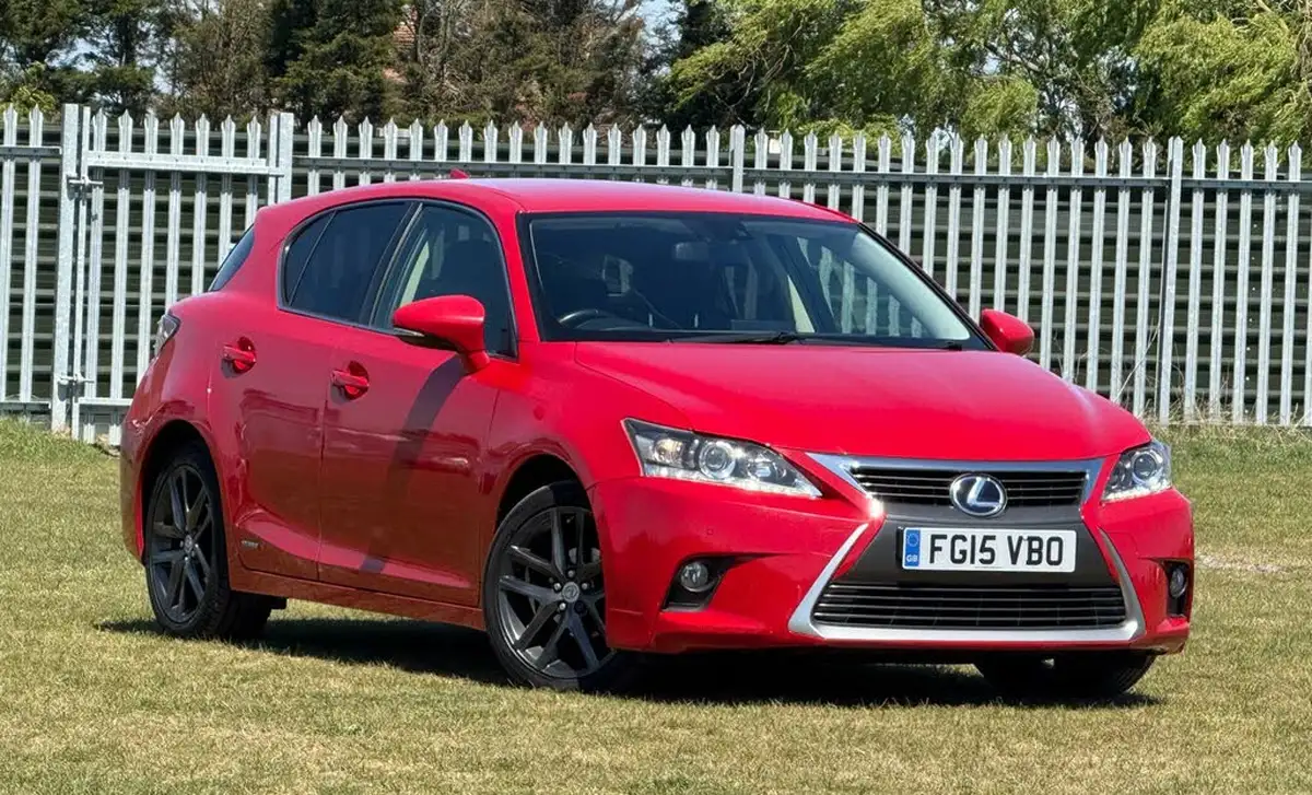 2015-lexus-ct-200h-18-advance-cvt-big-5