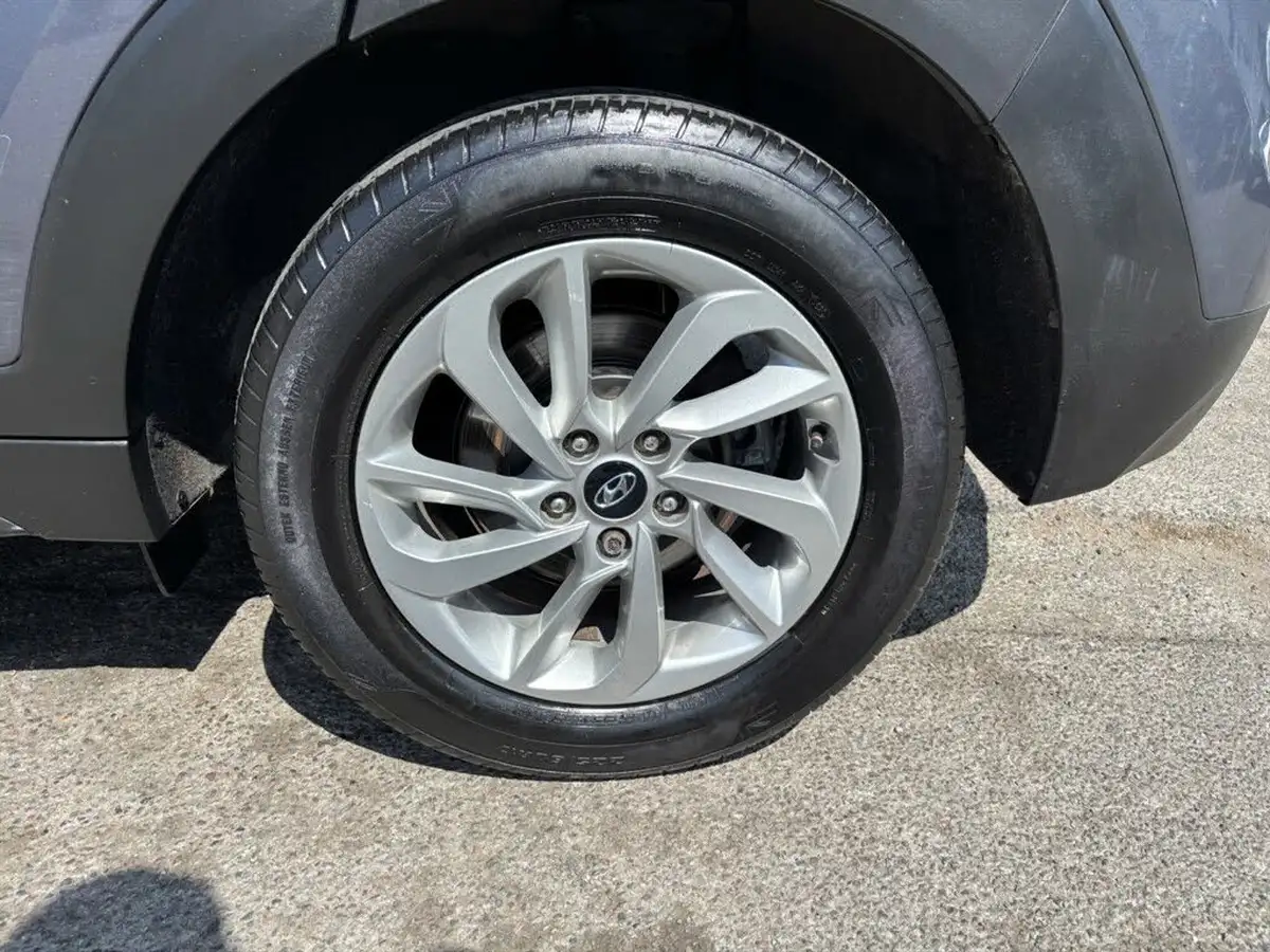 2017-hyundai-tucson-17crdi-blue-drive-se-nav-116ps-big-7