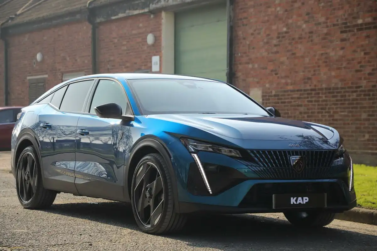 2023-peugeot-408-16-puretech-gt-225ps-big-2