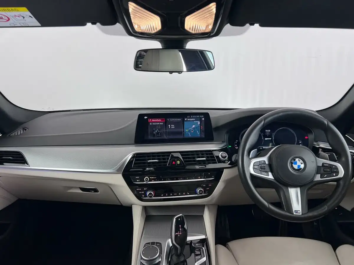 2018-bmw-5-series-20-530e-m-sport-big-21