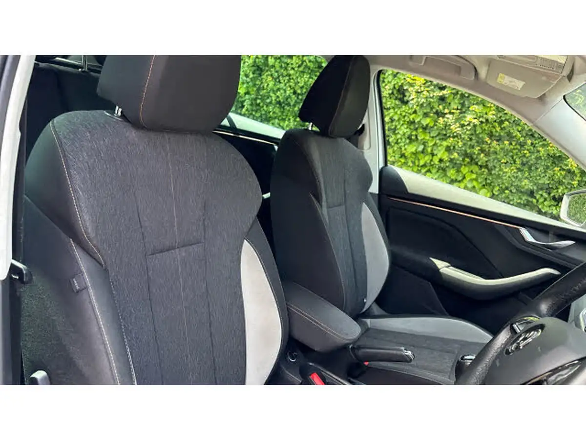 2020-skoda-scala-15-tsi-se-l-big-57