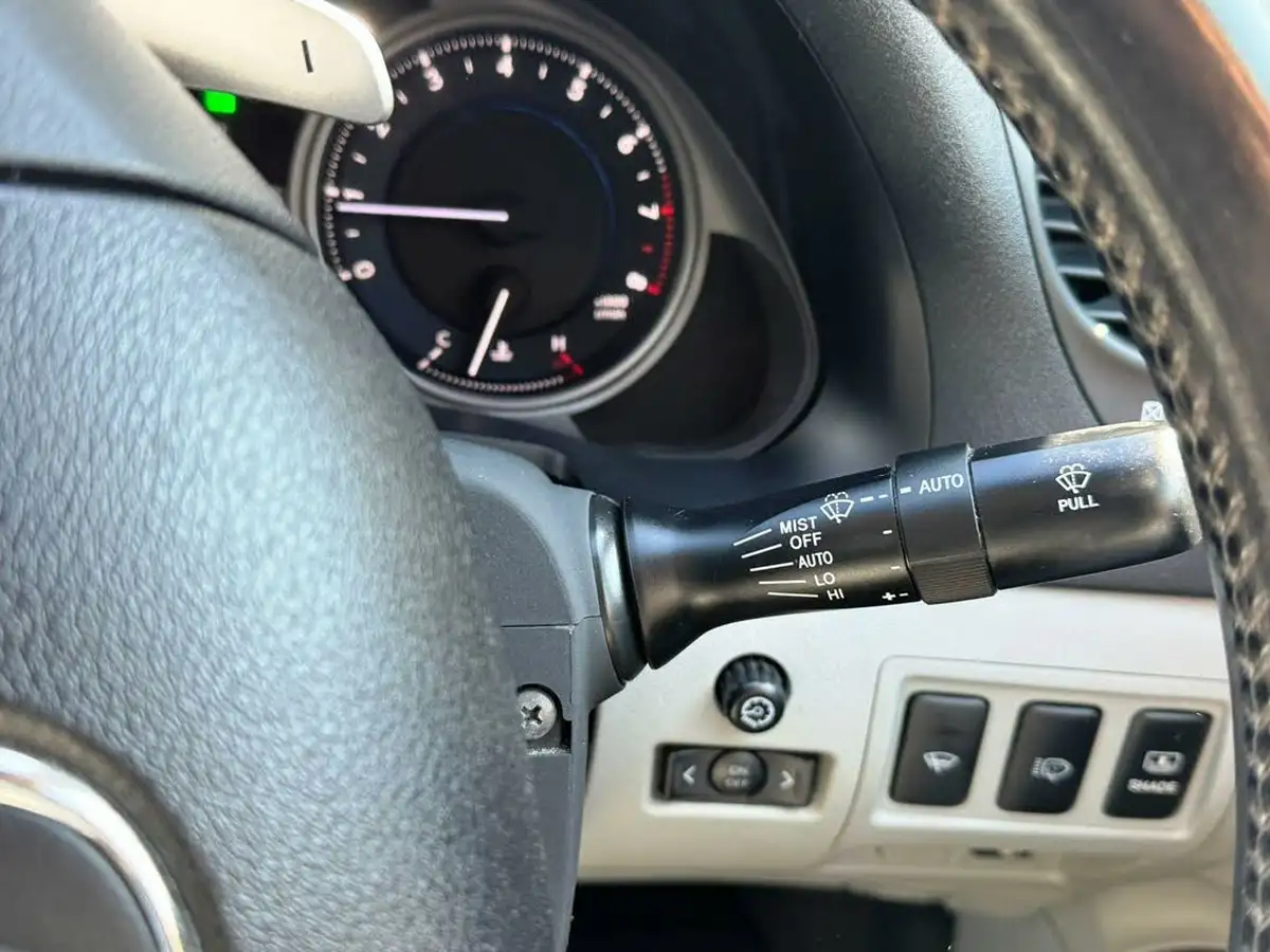 2006-lexus-is-250-25-se-l-auto-big-38