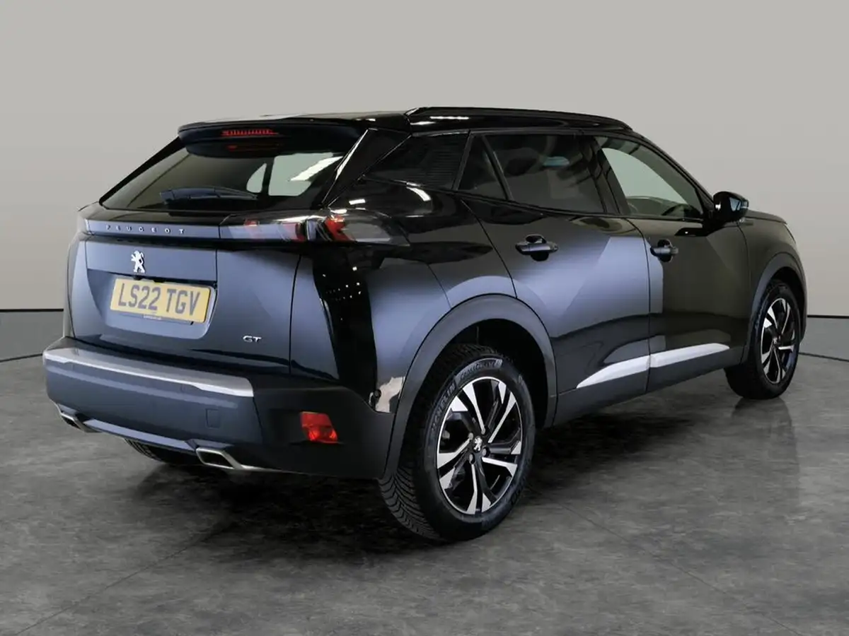 2022-peugeot-2008-suv-12-puretech-gt-big-12