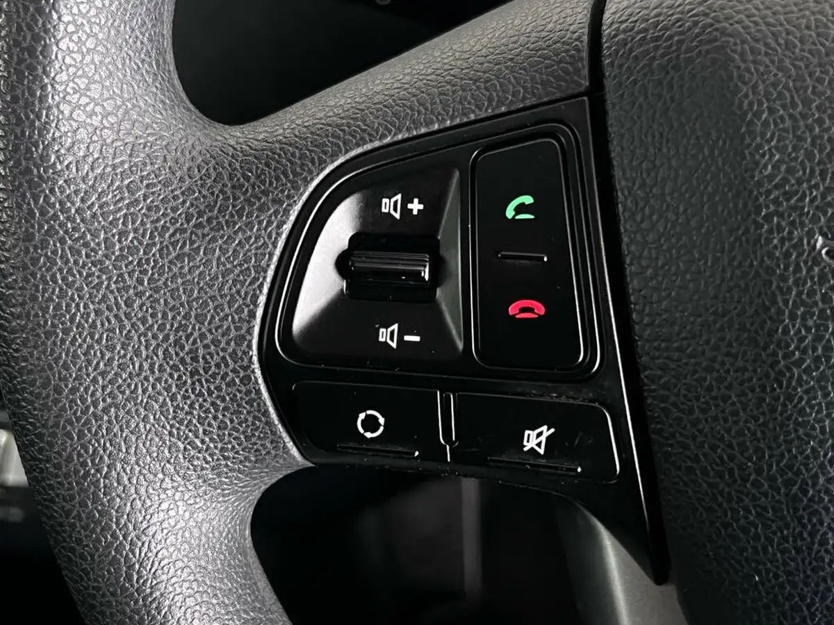 2014-kia-rio-125-1-air-big-21