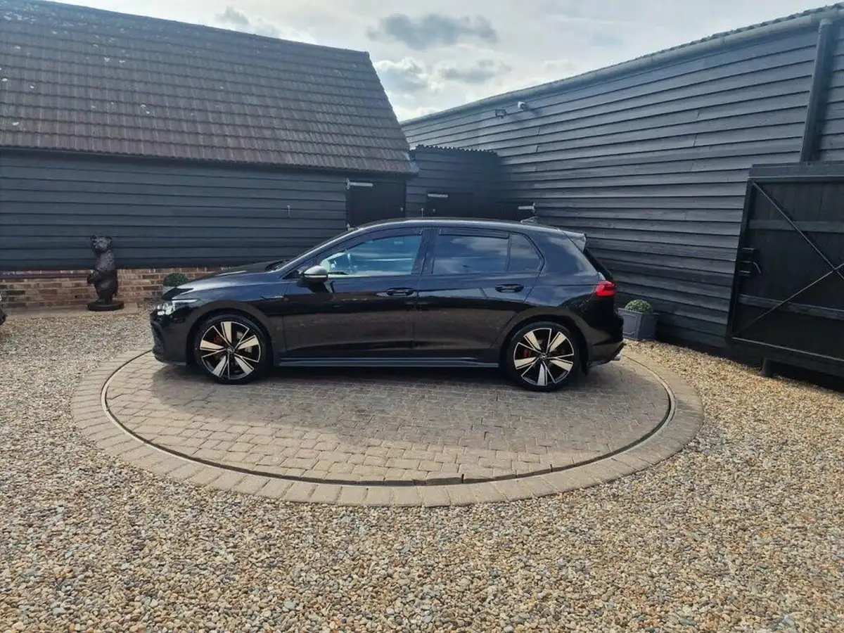 2021-volkswagen-golf-20tdi-gtd-big-7