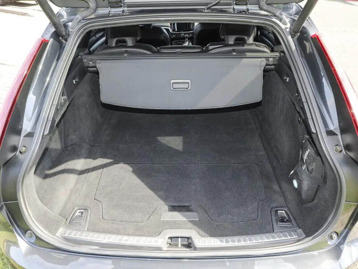 2020-volvo-v90-20td-d4-r-design-plus-big-7