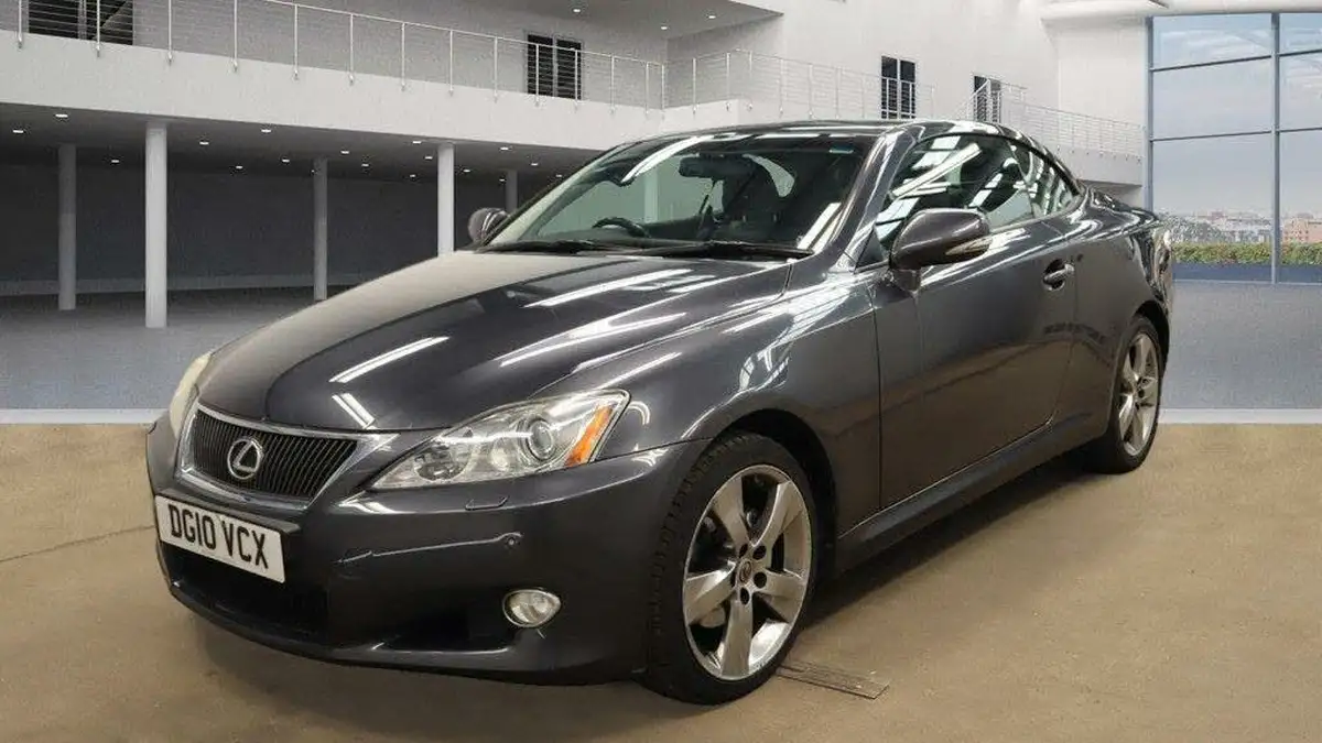 2010-lexus-is-250-25-se-l-cabriolet-2d-auto-big-5