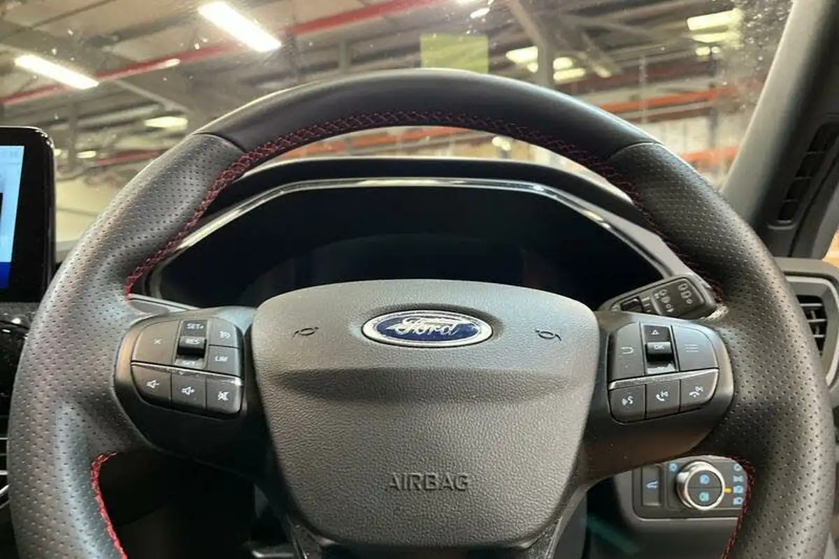 2021-ford-kuga-15-st-line-edition-big-11