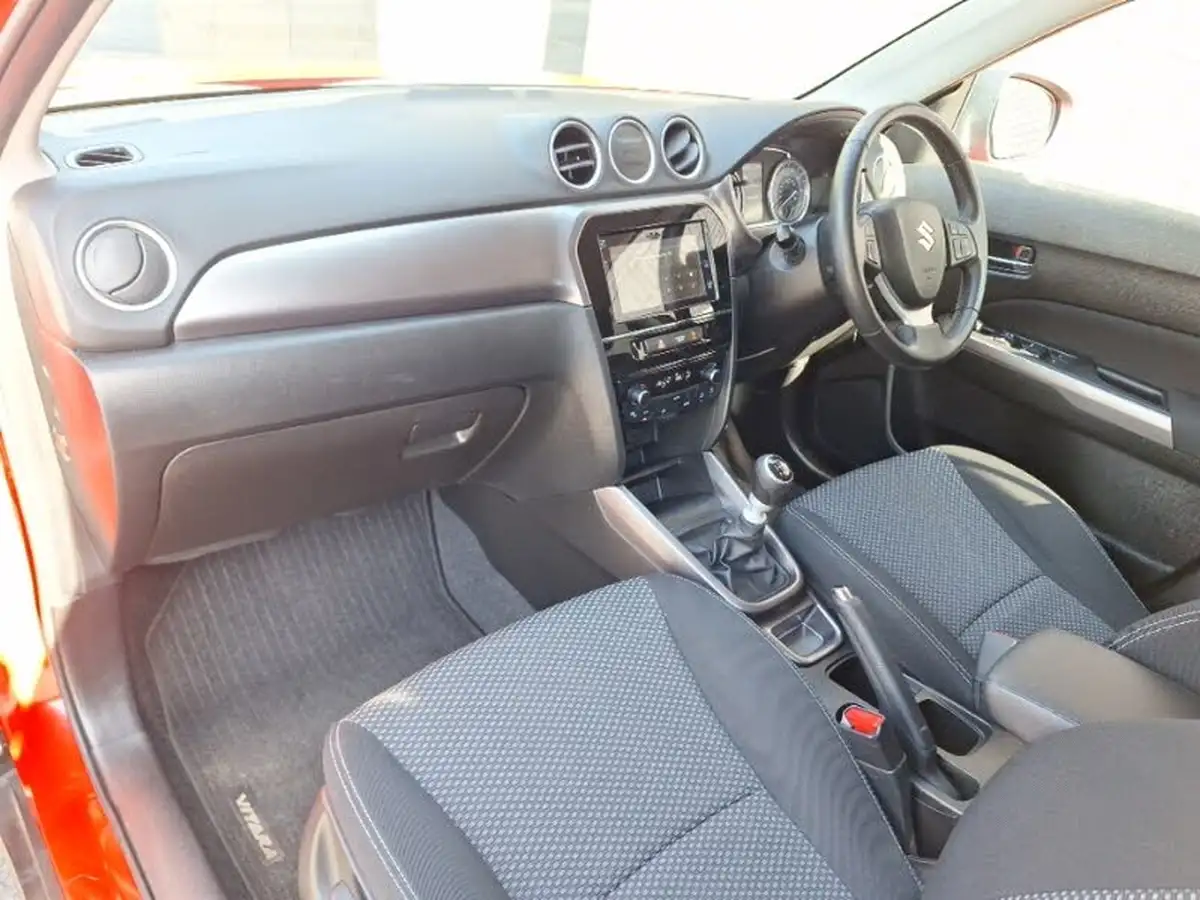 2022-suzuki-vitara-14-boosterjet-sz-t-big-4
