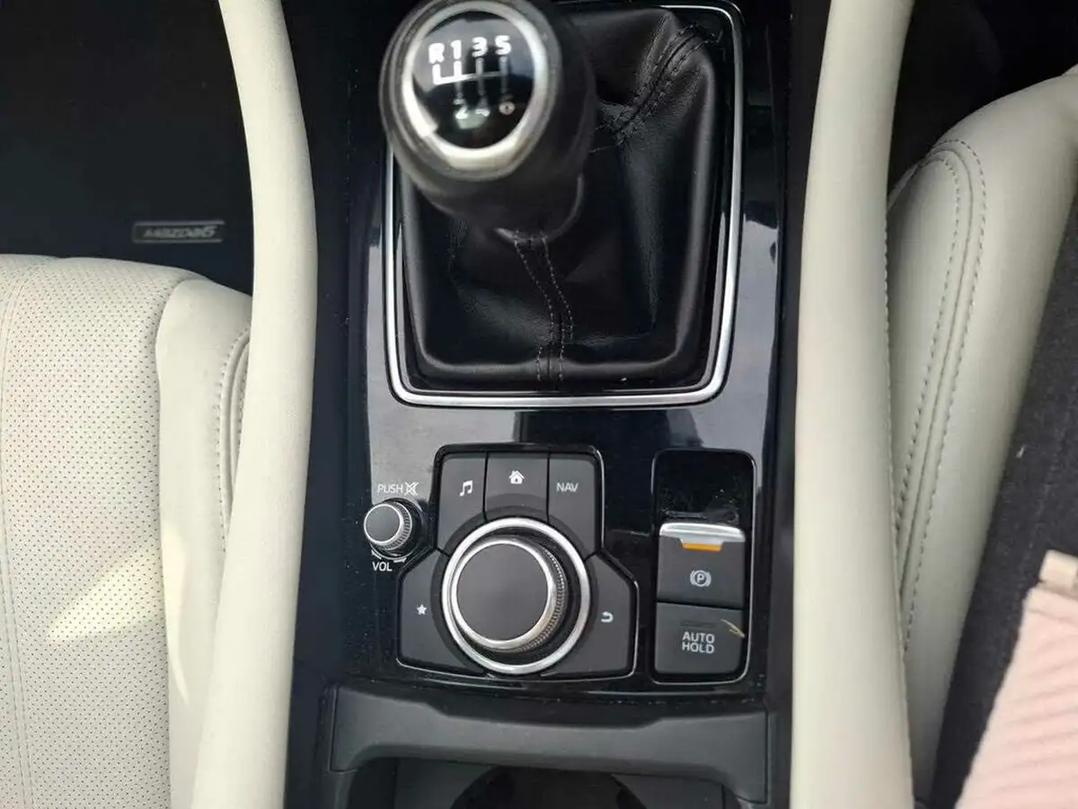 2019-mazda-mazda6-22td-skyactiv-d-gt-sport-nav-saloon-4d-big-28