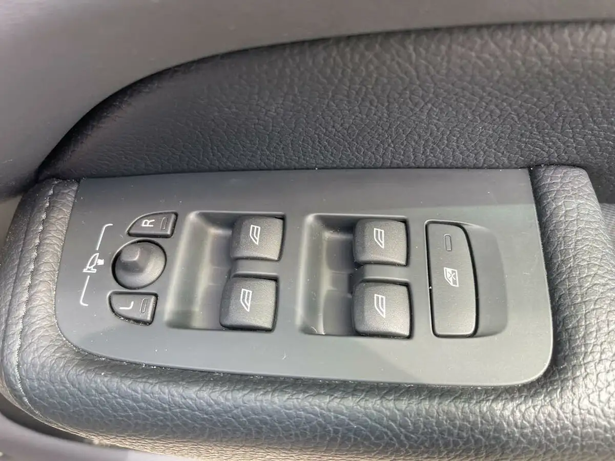 2022-volvo-xc60-20-t6-inscription-expression-350bhp-plug-in-hybrid-big-54