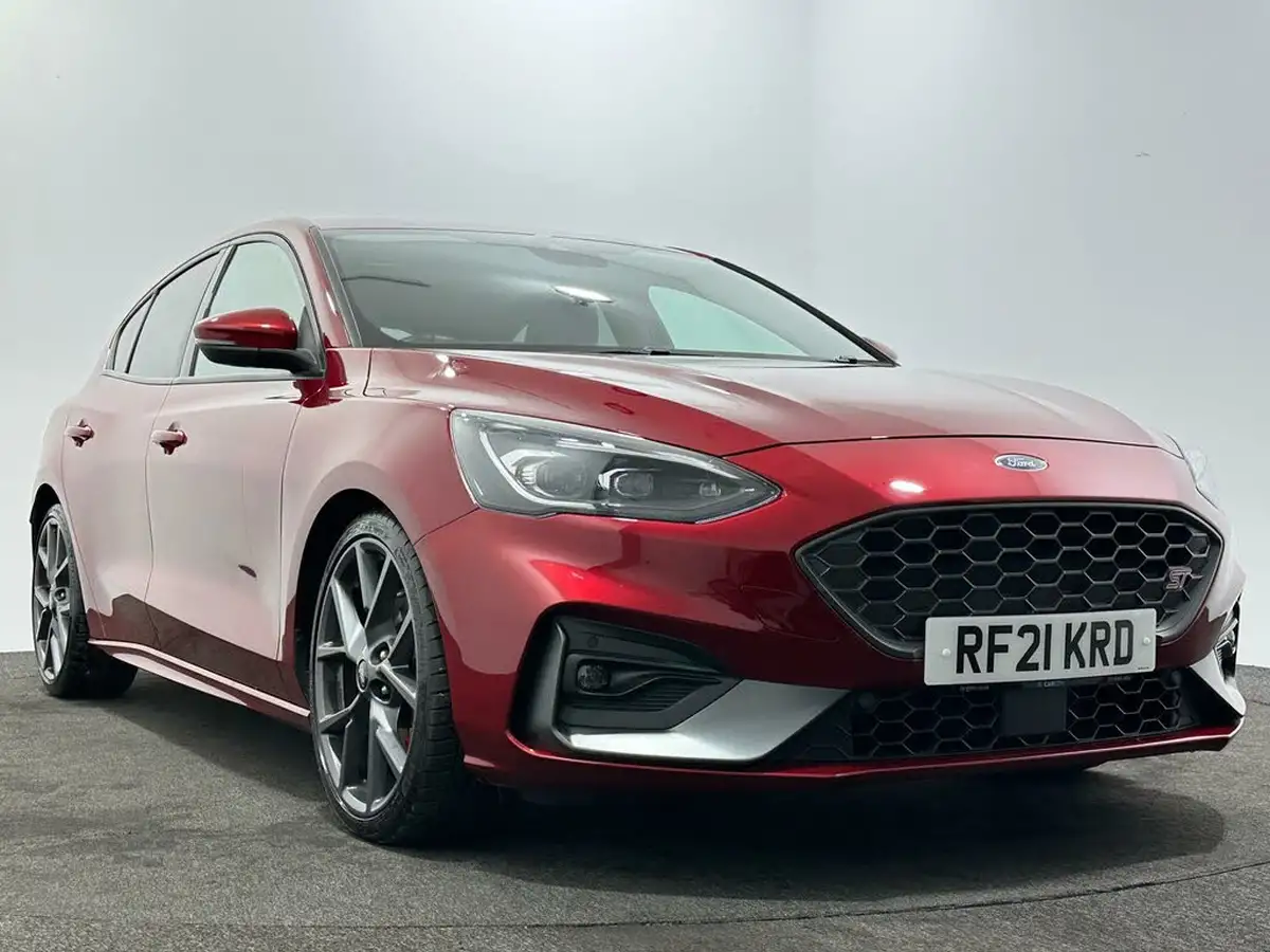 2020-ford-focus-20-st-hatchback-big-54