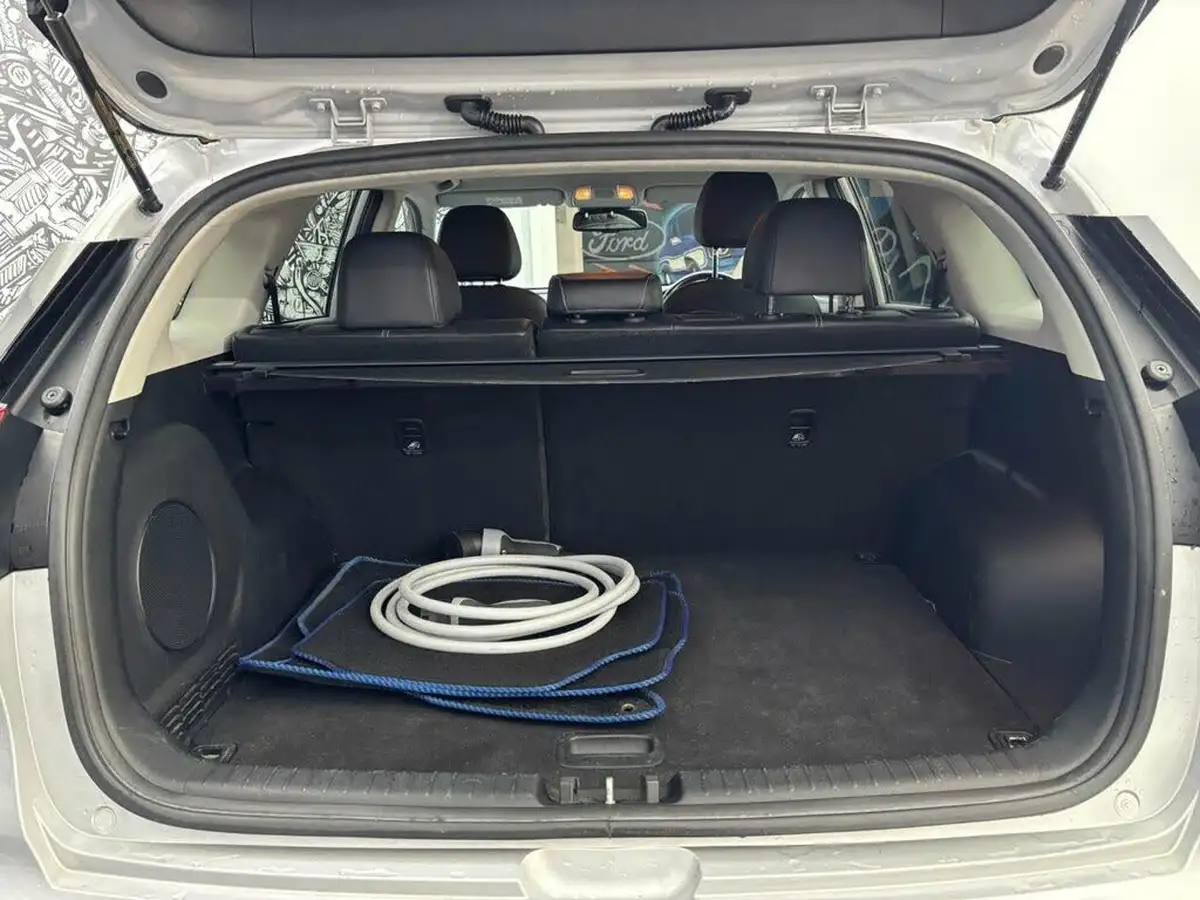 2020-kia-e-niro-ev-4-big-26