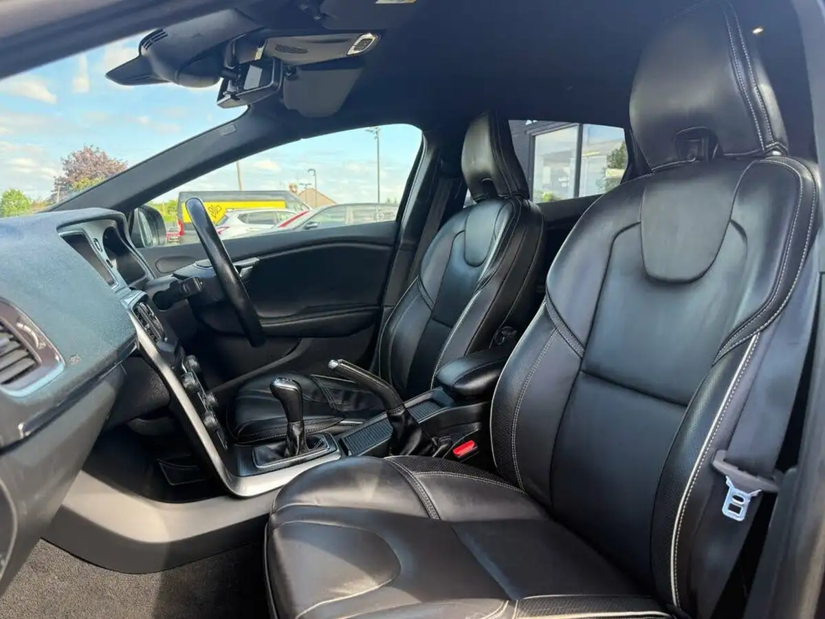 2019-volvo-v40-20-t3-r-design-pro-big-35