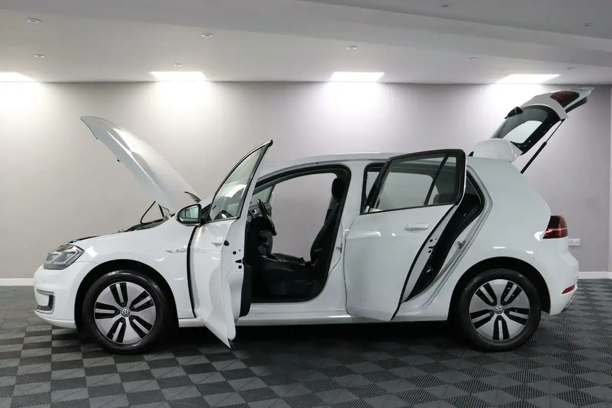 2018-volkswagen-golf-e-e-golf-big-3