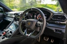 2021-lamborghini-urus-40-no-trim-small-34