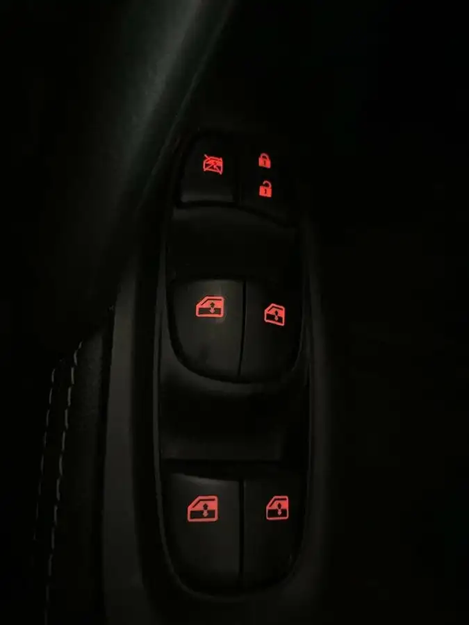 2020-nissan-qashqai-13-dig-t-n-connecta-140ps-big-24