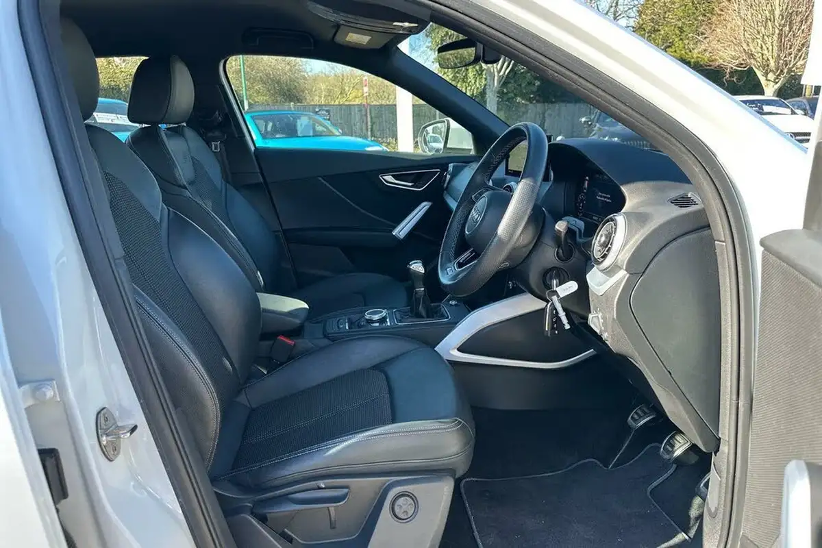 2021-audi-q2-15-35-tfsi-s-line-big-27